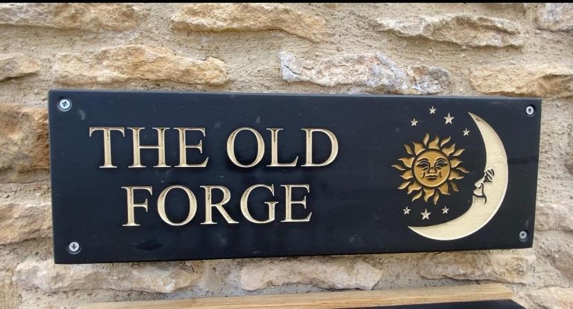 Folly Cottage & The Old Forge Colerne Eksteriør billede